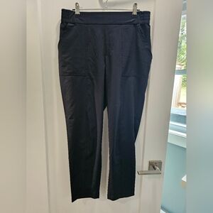 Sketchers crop pants